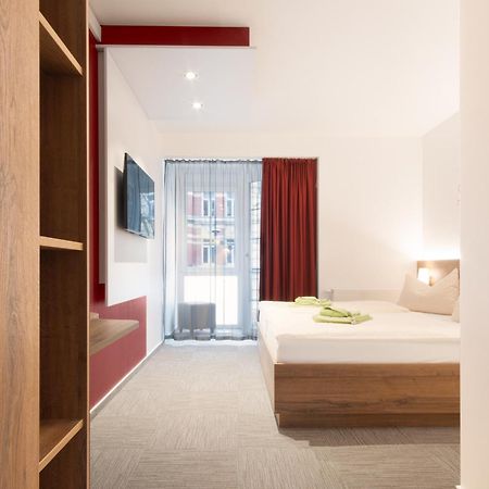 Hotel Wettiner Hof Риза Екстериор снимка