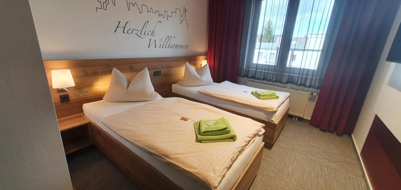Hotel Wettiner Hof Риза Екстериор снимка