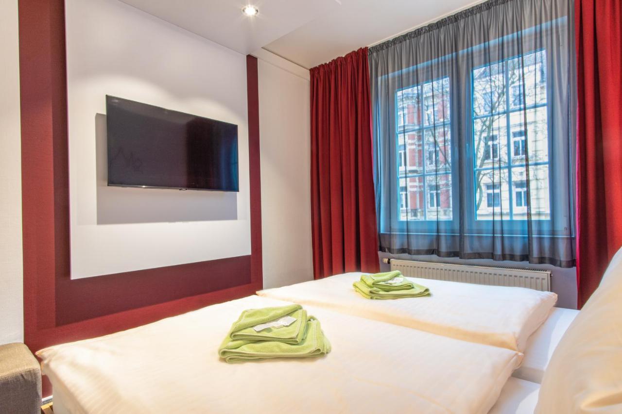 Hotel Wettiner Hof Риза Екстериор снимка