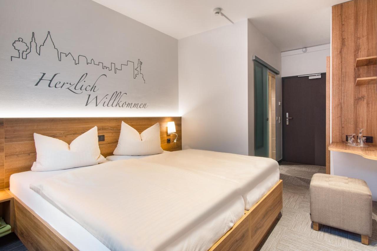 Hotel Wettiner Hof Риза Екстериор снимка